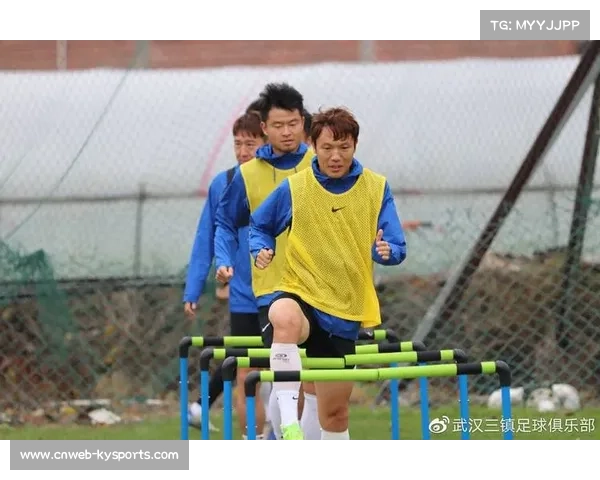 更衣室内的翻译官 三镇外援沟通难题催生新职业新趋势