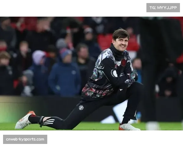 曼联防线防空能力经受考验 马奎尔关键解围确保零封